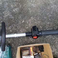 整備済み　実働　マキタ　MEM2300L　2サイクル　草刈機　刈払機　付属品多数の画像