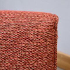 飛騨高山の家具メーカー キツツキマークの飛騨産業(HIDA)より 森のことばシリーズの2人掛けソファです。ロータイプでワイドなフォルムの2シーターは和モダンにオススメです♪の画像