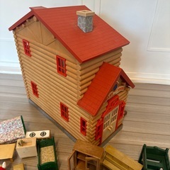 シルバニアファミリー 赤い屋根のおうち　家具小物大量セット　ログハウスの画像