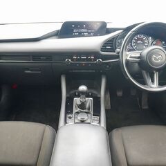 ✨🎉【車を買うなら今が超チャンス！】🎉✨ オトロン岐阜店イチオシ！大人気の『マツダ MAZDA3 ファストバック 　15Ｓツーリング』登場🎊最大10万円がお得🎊 期間限定キャンペーン実施中！の画像