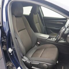 ✨🎉【車を買うなら今が超チャンス！】🎉✨ オトロン岐阜店イチオシ！大人気の『マツダ MAZDA3 ファストバック 　15Ｓツーリング』登場🎊最大10万円がお得🎊 期間限定キャンペーン実施中！の画像