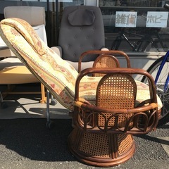 回転チェア（籐）
の画像