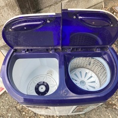 小さな洗濯機の画像