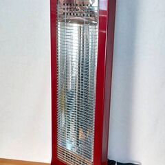 【B283】カーボンヒーター　電気ストーブ　動作確認OK　2016年製　ワインレッドの画像