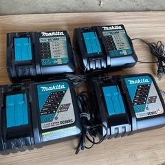 マキタ充電器4台セットの画像