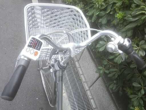 電動26インチ 税別￥36.182- 新基準パナソニックビビDX　8.9Ah 電動自転車　３ヶ月保証　シルバー926