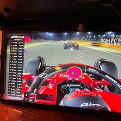 13.3インチフリップダウンモニターの画像