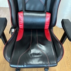 ゲーミングチェアの画像