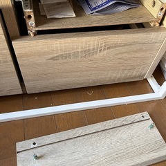 収納付きの机の画像