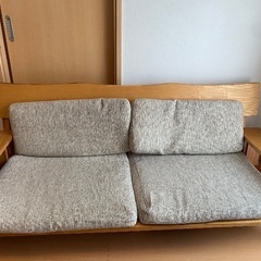 木枠のソファ　無料でお譲りしますの画像