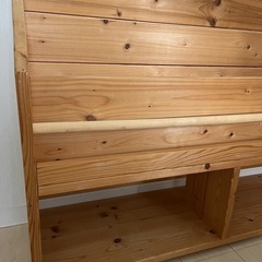 木製　絵本棚の画像