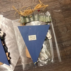 サンタクロースの木製装飾　クリスマス　壁掛け　トールペイント　木製　2点セットの画像