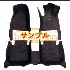 【超美品】アウディ　Q7 フロアマットの画像
