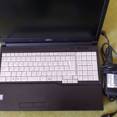 ノートパソコン、Windows11最新バージョン25H2、MSオフィス搭載の画像