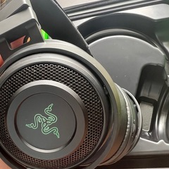 Razer Nari ヘッドセットの画像