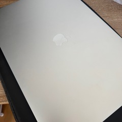 MacBookPro2018 15インチ i9 32GB 1TB USキーの画像
