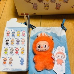 ラブブ　確実正規品　イニシャル　色々の画像