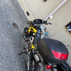 125CC バイク　hyosungの画像