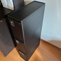 ライクイット (like-it) フタ付きゴミ箱の画像