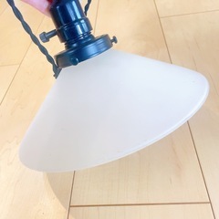 ガラスライト　ペンダントライト　直径23cm　フロスト　ガラスの画像