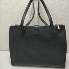 【糸島市内 送料無料】サマンサタバサ  トートバッグ【メルカリ用タイトル＋価格】  ブラック×パープル    内装バイカラー A4収納 ビジネス 通勤 88243-2-020Yの画像