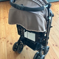 combi ベビーカーの画像