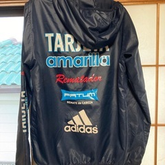 adidas　の画像