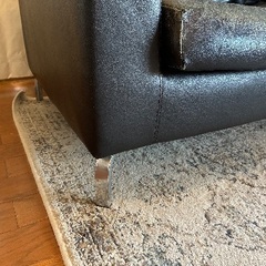 アンティークレザーソファの画像