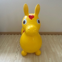 RODY 　ロディ　黄色　乗り物の画像