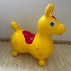 RODY 　ロディ　黄色　乗り物の画像