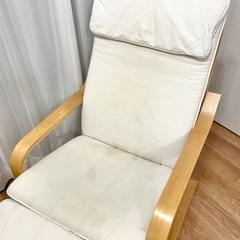 IKEA ポエングチェア＋オットマンの2点セットの画像