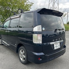 激安！トヨタ　ヴォクシー　Z煌　4WD AZR65 ミニバンの画像