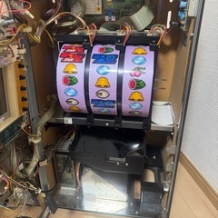 SAMMY サミー スロット台 実機 北斗の拳 SE　コイン不要機  。の画像