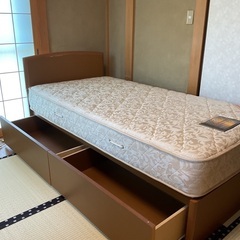 シングルベッドの画像