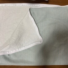 ビーズ枕　2個セット　中古の画像