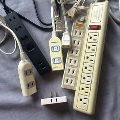 延長コード　電源タップ　２M３口　１M４口　３M３口　1.5M １口　2.5M６口　2.5M７口　７setの画像