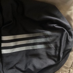adidas beaniニット帽の画像