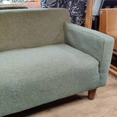 【愛品倶楽部柏店】trio 2人掛けソファ グリーン 幅120cmの画像