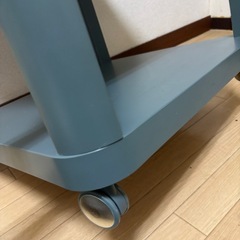IKEA サイドテーブルの画像