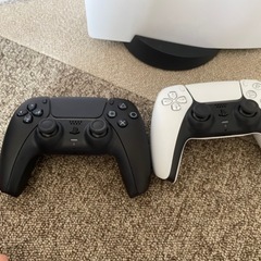 PlayStation 5 本体（ディスク版 CFI-1200A）の画像