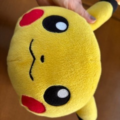 ピカチュウぬいぐるみの画像