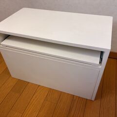 伸長式木製収納棚（幅55〜103×奥行30×高さ36.5cm）の画像