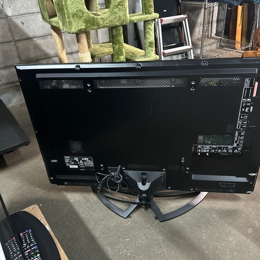 TOSHIBA 42型液晶テレビ　2012年製