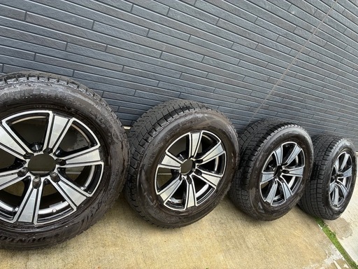 265/60R18ホイール付スタッドレスタイヤ