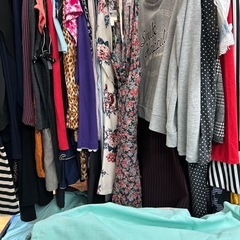お洋服　1枚50円の画像