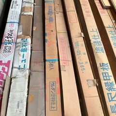 フローリング 床板 一束 3.93m 8枚入りの画像
