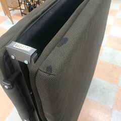【ジャングルジャングル石川金沢店】折りたたみベッド 幅(W)193×奥行(D)91×高さ(H)37cm ※クリーニング済みの画像