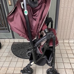 コンビ　ベビーカーの画像