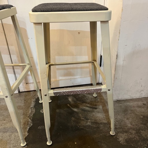 【ダルトン製】②バーチェア／背もたれなし・スタッキング可・カウンター用