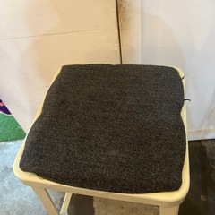 【ダルトン製】③バーチェア／背もたれなし・スタッキング可・カウンター用 の画像